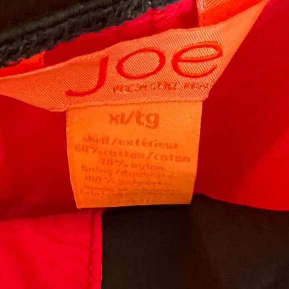 Red Shorts - Picture 10 of 10